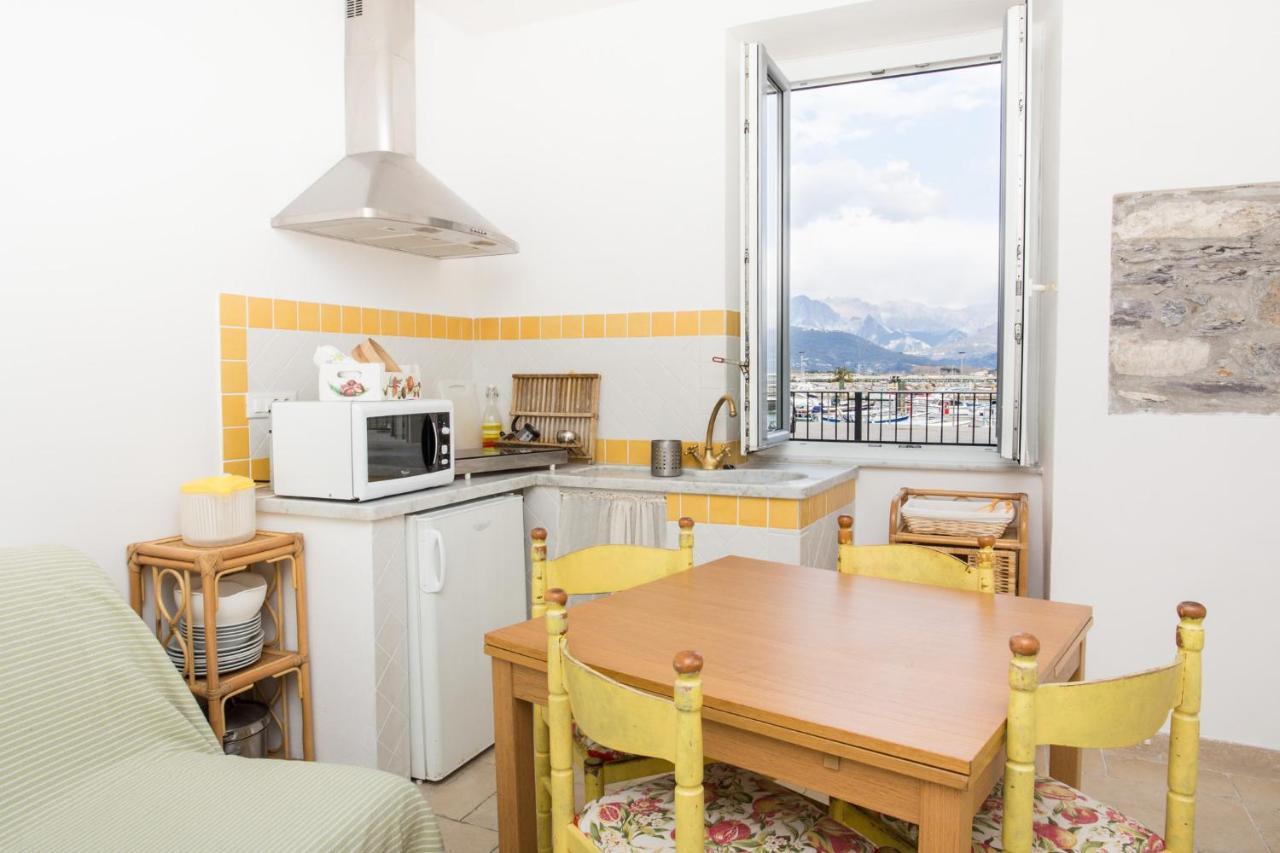 La Casa Della Tilde Apartment Bocca di Magra ภายนอก รูปภาพ
